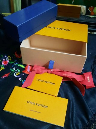 Caja y Estuche para Gafas Louis Vuitton