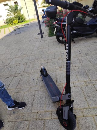 Patinete eléctrico nuevo Ninebot 400W 800