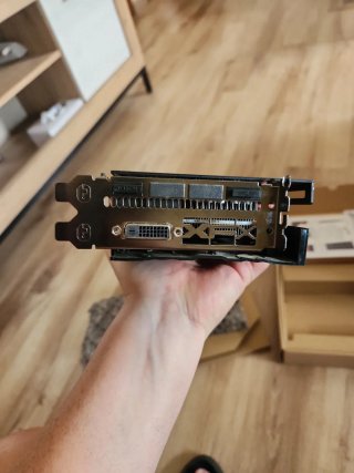 Radeon RX590 fatboy 8Gb