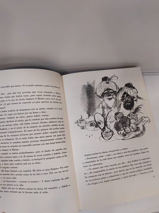 Libro antiguo las 1000 y una noches 1964