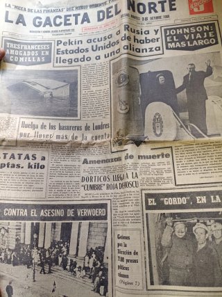 Lote de periódicos antiguos