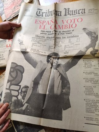 Lote de periódicos antiguos