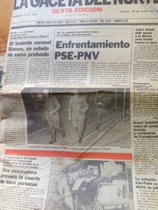 Lote de periódicos antiguos