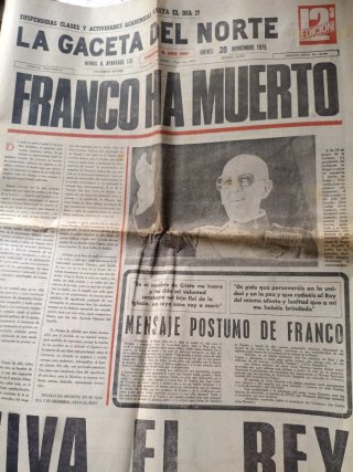 Lote de periódicos antiguos