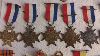 Lote medallas y pines deportivos antiguos