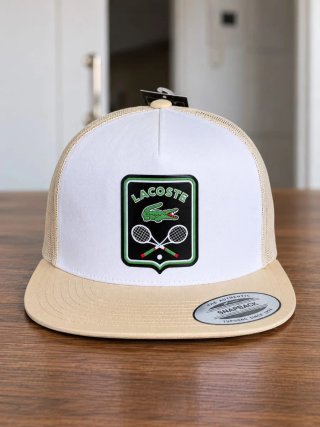Gorra Lacoste Beige y Blanca