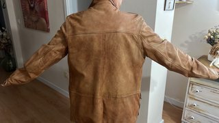 Chaqueta de piel marrón