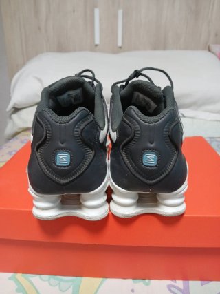 Nike Shox TL Zapatillas Grises y Blancas