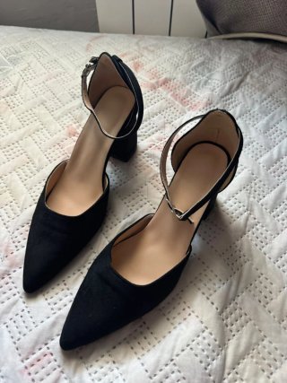 Zapatos tacón ancho negros talla 39