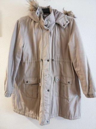 Parka Beige con Capucha