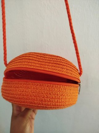 Bolso redondo naranja