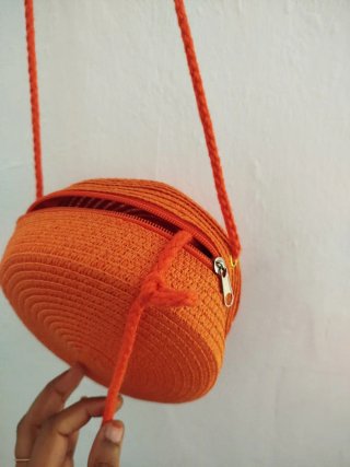 Bolso redondo naranja