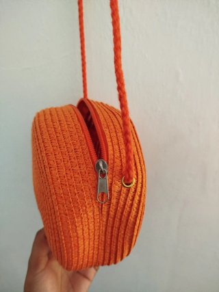 Bolso redondo naranja