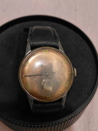 Reloj Cauny Dorado y Negro