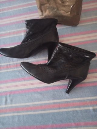 2 pares botines mujer negros