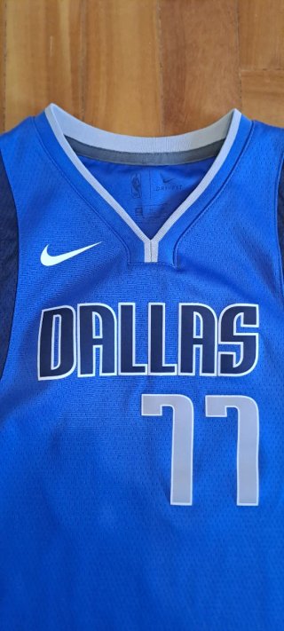 Camiseta NBA Dallas Mavericks Doncic . TALLA NIÑO