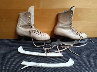 Pattini da ghiaccio vintage Adidas Ria 1970 taglia 9