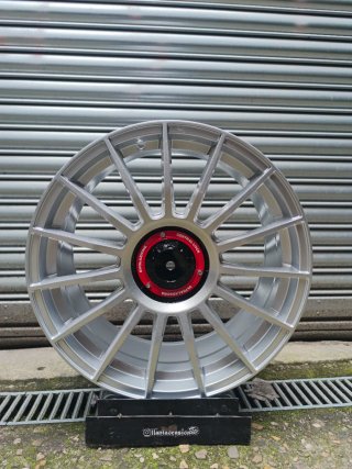 Llantas tipo OZ Superturismo LM