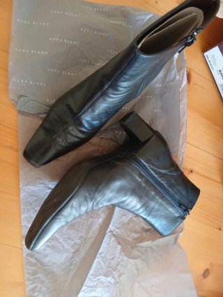 Botines Aura Blanc de Piel Negros Talla 38