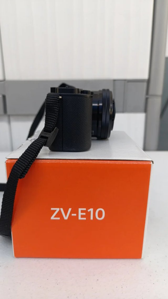 Cámara Vlog Sony Alpha ZV-E10L