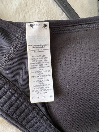Sujetador Deportivo Negro con Cremallera Nike XS