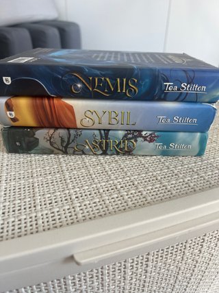 Libros muy bien cuidado, prácticamente nuevo