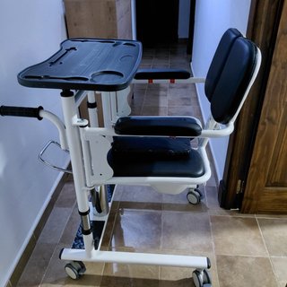 Silla hidráulica de Transferencias.