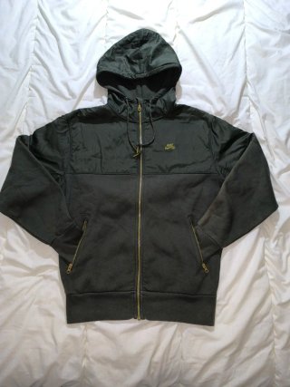 Chaqueta Nike SB con Capucha