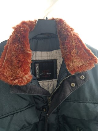 Chaqueta ETIEM azul y cuello pelo desmontable