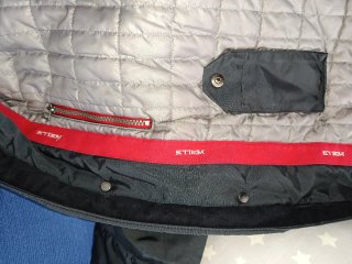Chaqueta ETIEM azul y cuello pelo desmontable