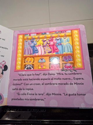 Libros + muñeca Minnie Mouse