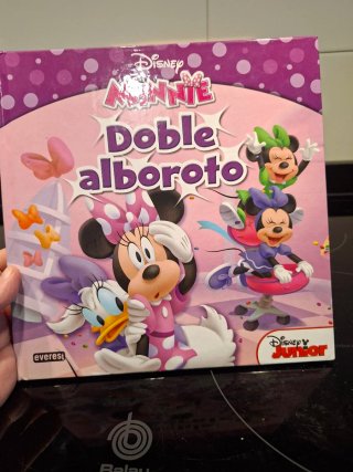 Libros + muñeca Minnie Mouse