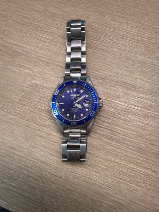 Reloj Invicta Azul y Plateado