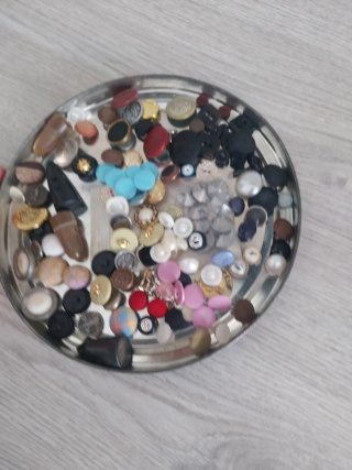 Lote de botones antiguos variados