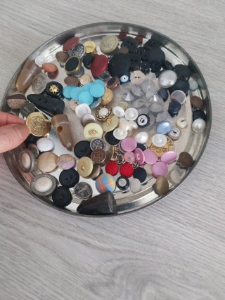 Lote de botones antiguos variados