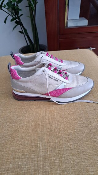 Zapatillas Michael Kors Beige y Rosa