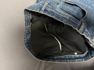 Pantalones vaqueros Rainers con protecciones