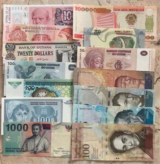 Lote de 14 Billetes Extranjeros