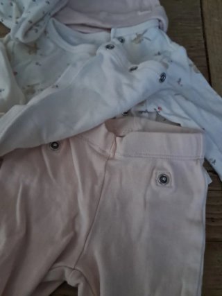 Conjuntos y gorritos bebé 0-1 mes