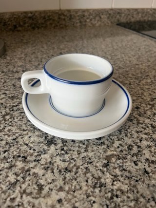 Juego de 6 tazas y platillos de café