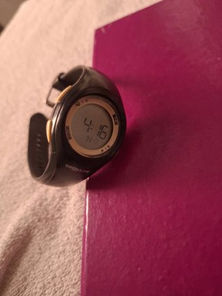 Reloj Geonaute Negro y Amarillo
