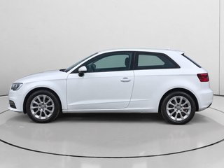 Audi A3 Attraction 1.6 TDI clean diesel 81 kW (110 CV)