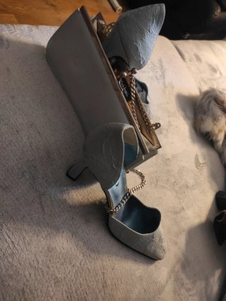 Zapatos y cartera NADO SPIGA grises azul clarito