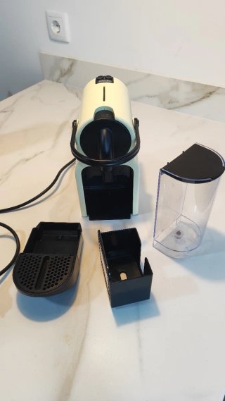 Macchina da caffè Nespresso Delonghi Inissia EN80