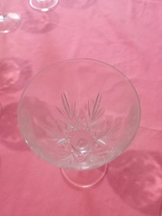 Set di 12 bicchieri da vino in cristallo