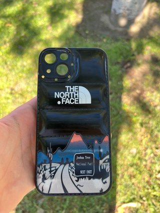 Funda North Face iPhone 13/14 NEGOCIABLE