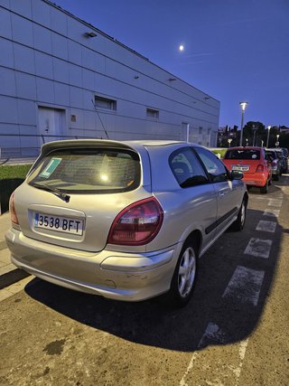 Nissan Almera 2001