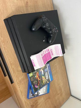 Consola PS4 + 2 Juegos y bono de 100€ para play