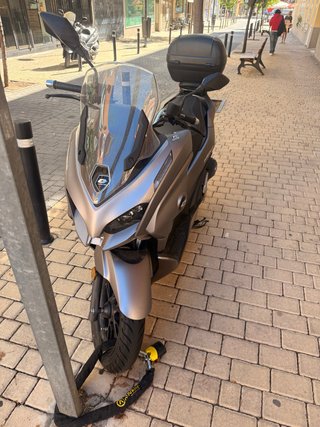 QJ Motors MTX125 Scooter Gris/Plata Hibrida
