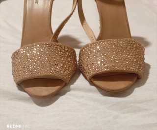 Sandalias Zara Tacon Aguja Beige Talla 39